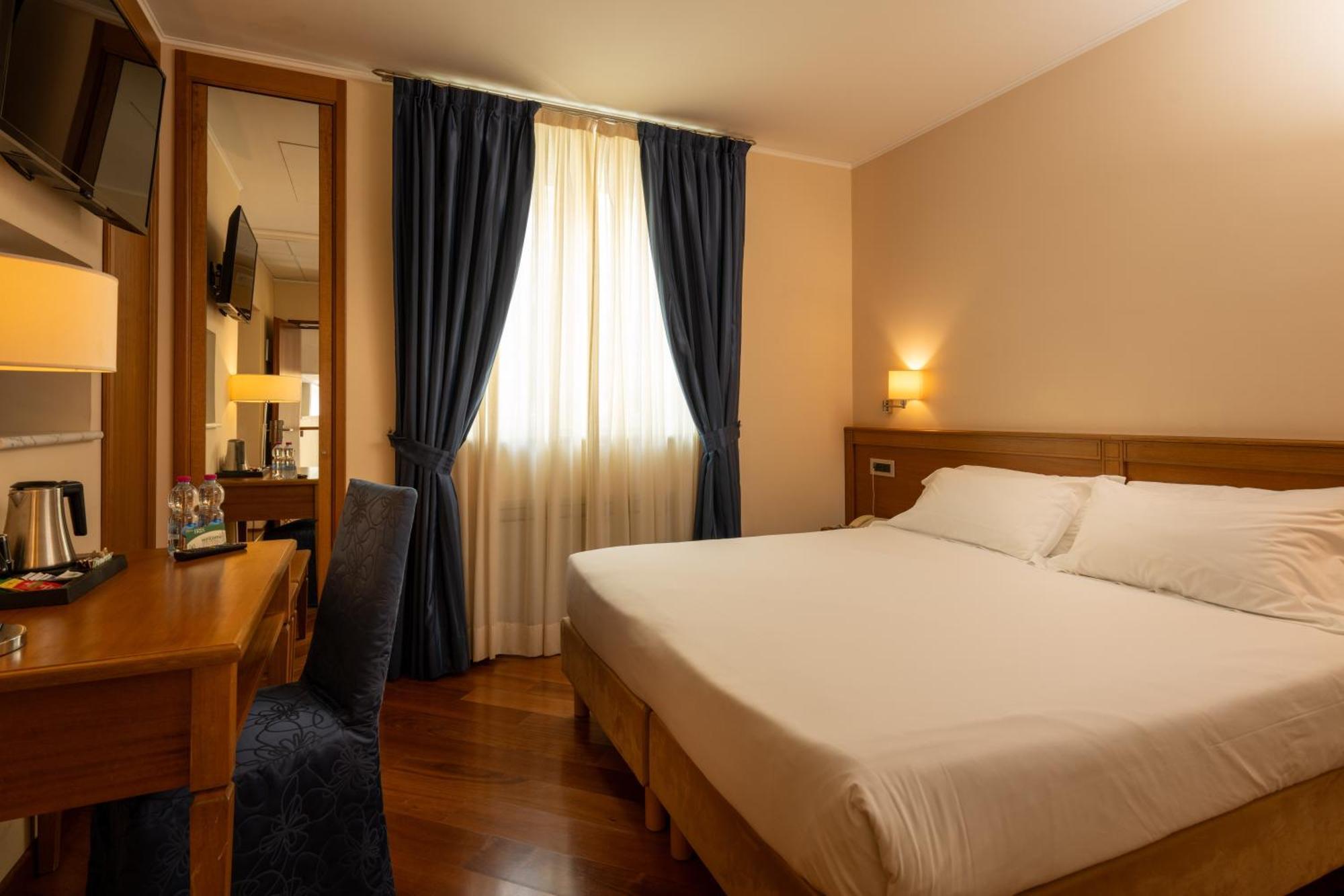 Hotel Iris Genova Esterno foto
